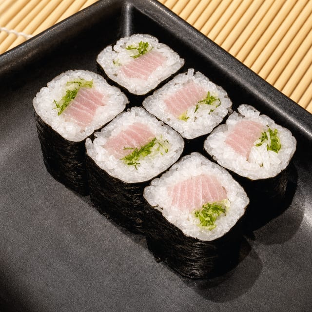 Negi Hama.