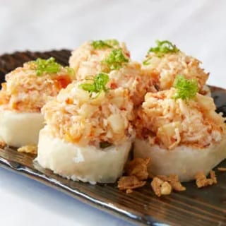 Baked Lobster Roll